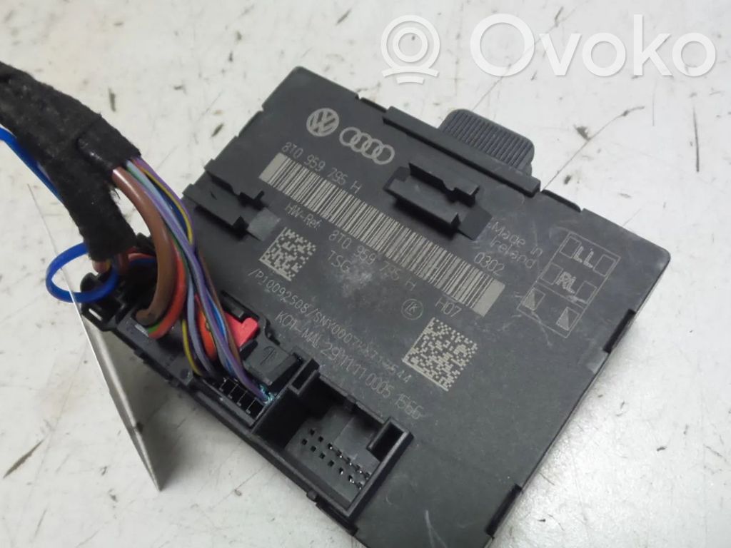 Unité de commande module de porte   8T0959795H