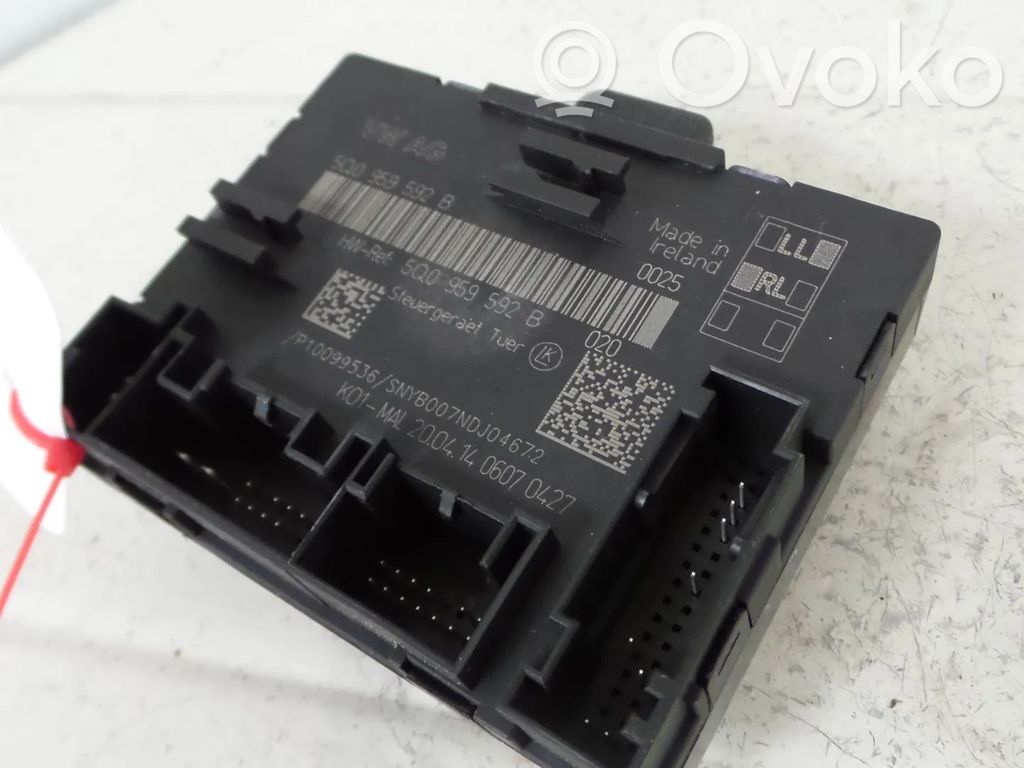 Volkswagen Golf VII Door control unit/module 