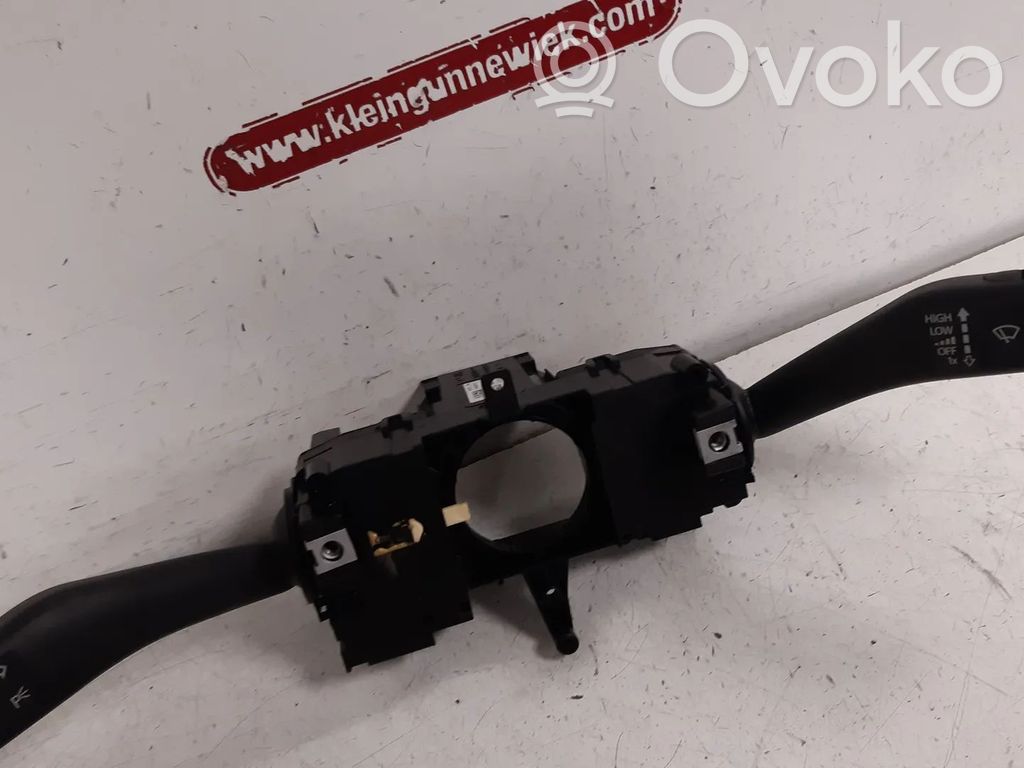 Volkswagen Beetle A5 Wiper turn signal indicator stalk/switch 
