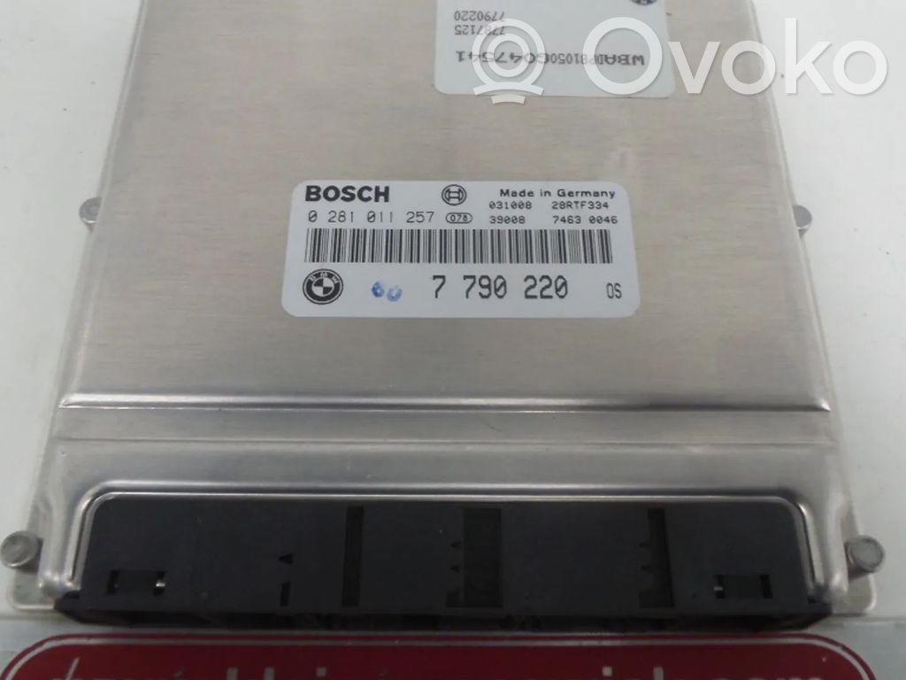 BMW 5 E39 Engine control unit/module 