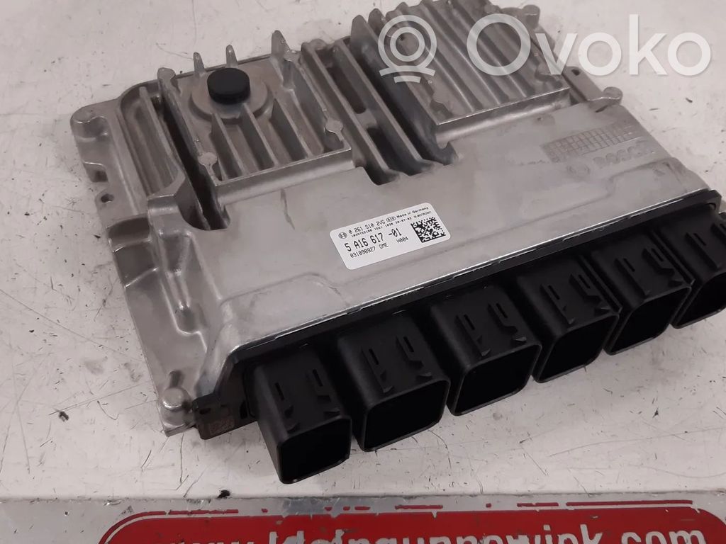 BMW X1 F48 F49 Engine control unit/module 