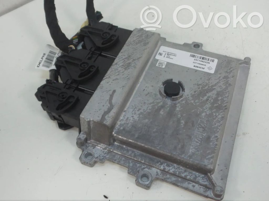 Renault Clio IV Engine control unit/module 