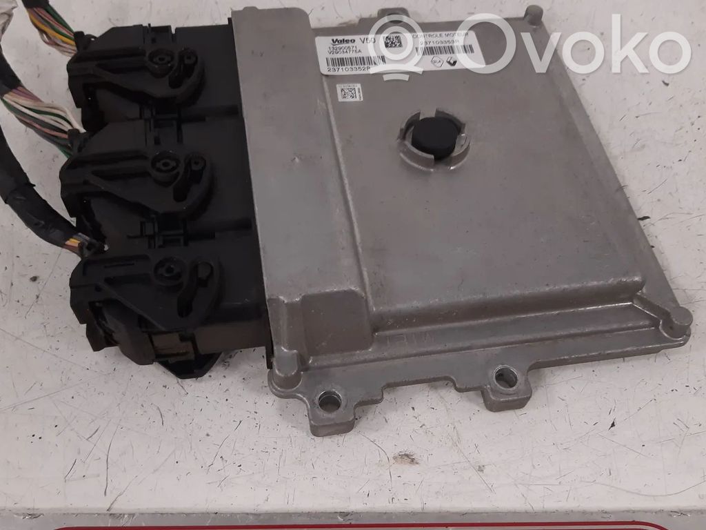 Renault Captur Variklio valdymo blokas 