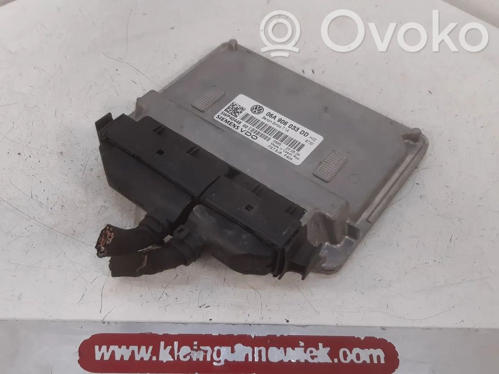 Volkswagen Golf V Engine control unit/module 