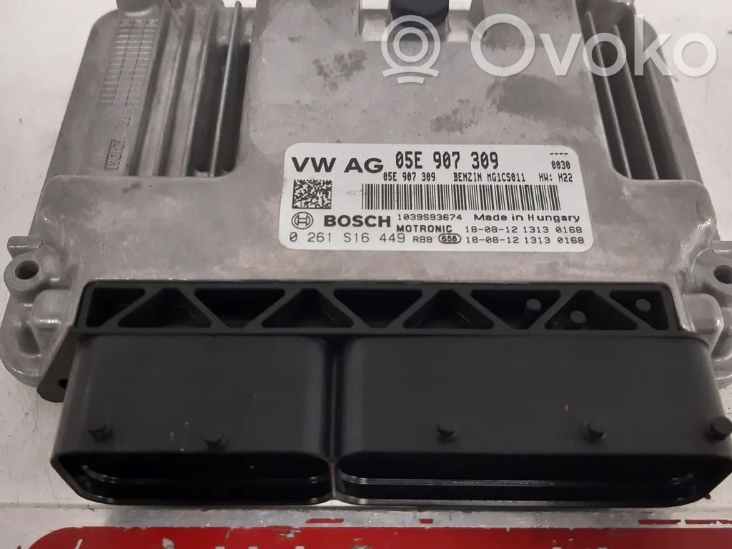 Skoda Karoq Variklio valdymo blokas 