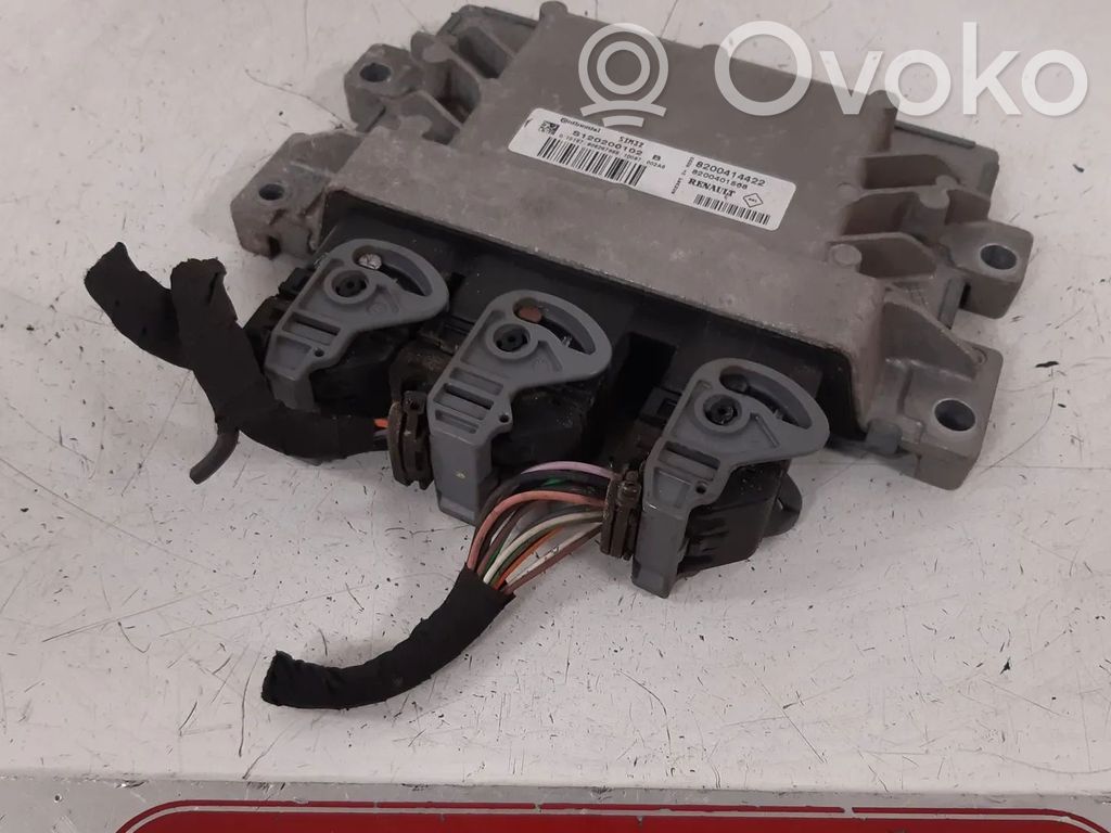 Dzinēja vadības bloks   8200414422,8200401568,D4F740
