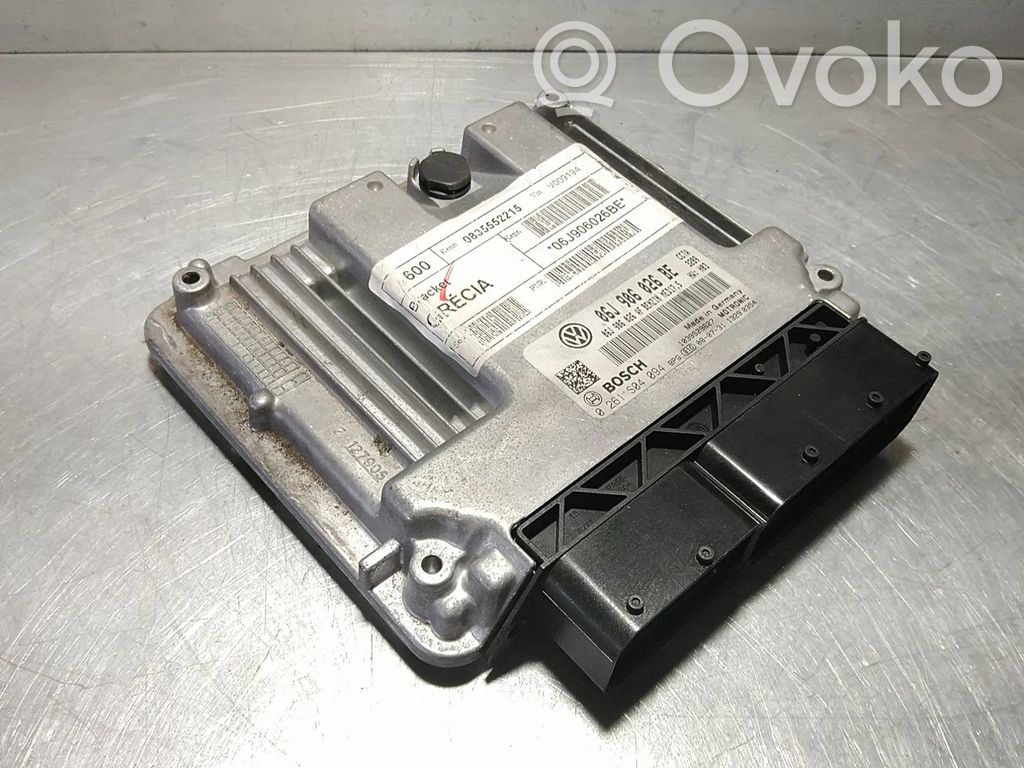 Unidad de control/módulo del motor   0261S04094,06J906026BE,CCTA