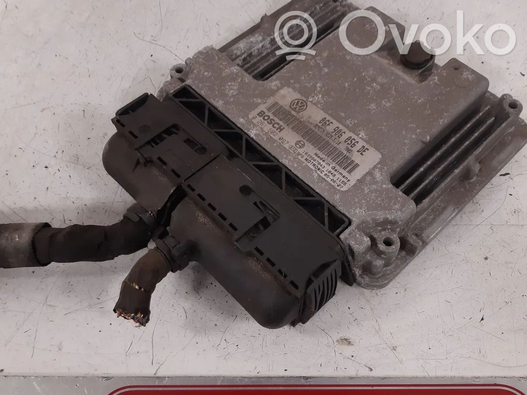 Volkswagen Golf V Engine control unit/module 