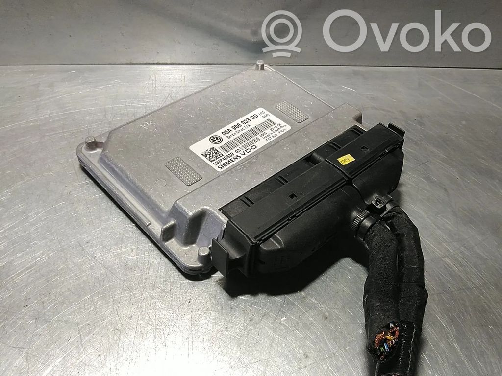 Volkswagen Golf V Engine control unit/module 