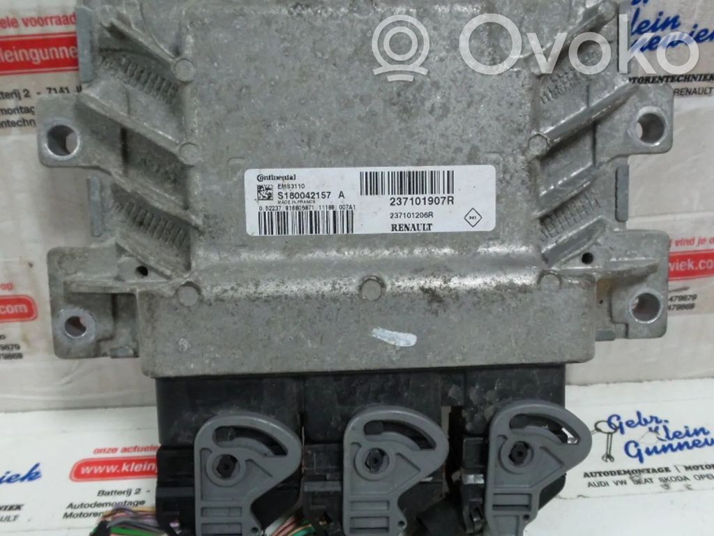Engine control unit/module   S180042157,237101907R,D4F740