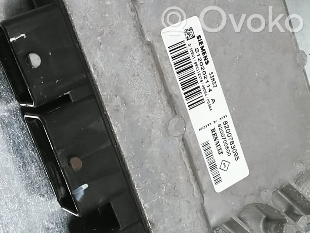 Engine control unit/module   8200700600,8200783095,D4F784