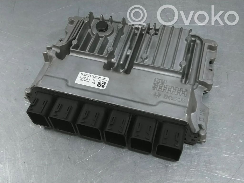BMW 1 F40 Engine control unit/module 