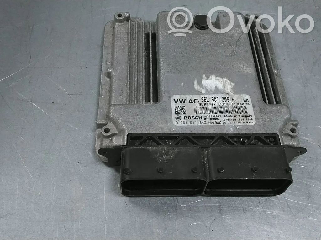 Audi A4 S4 B9 Engine control unit/module 
