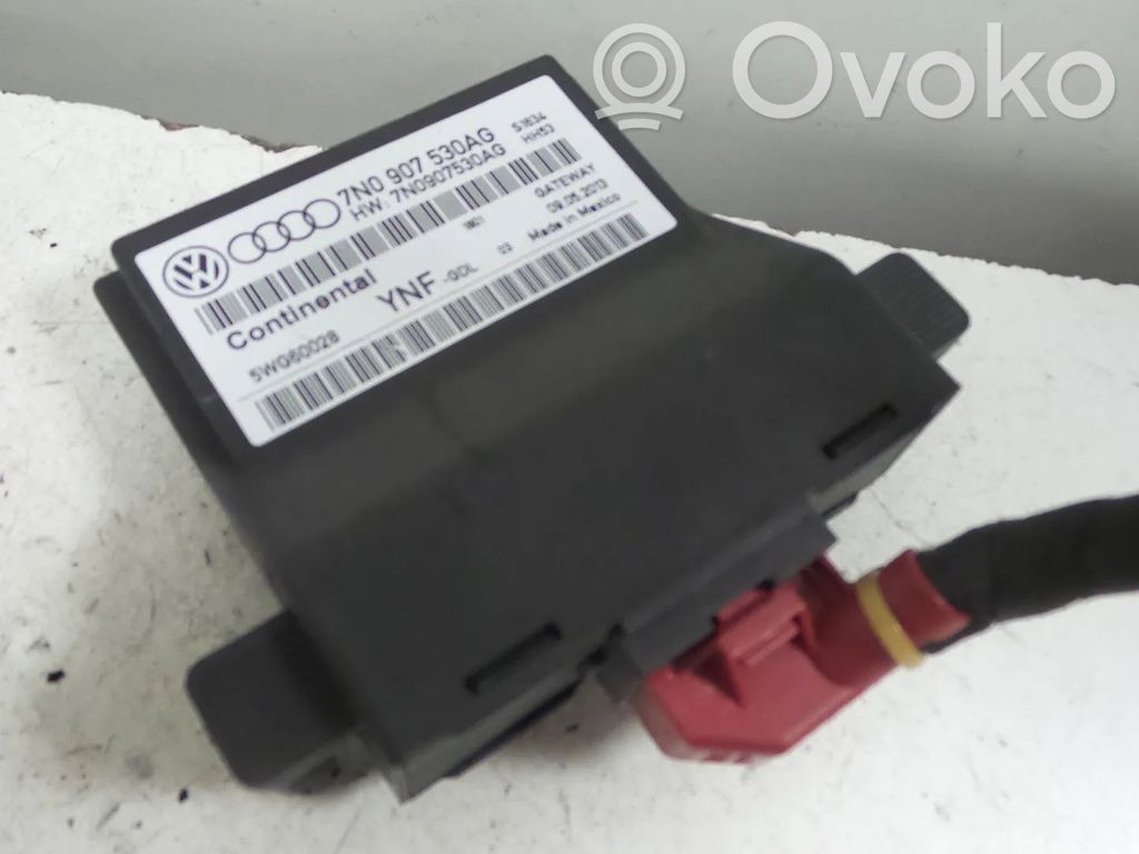Volkswagen Jetta VI Sonstige Steuergeräte / Module 