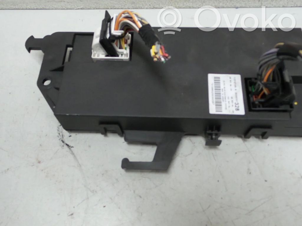 Autres unités de commande / modules   8200357328,P9X701
