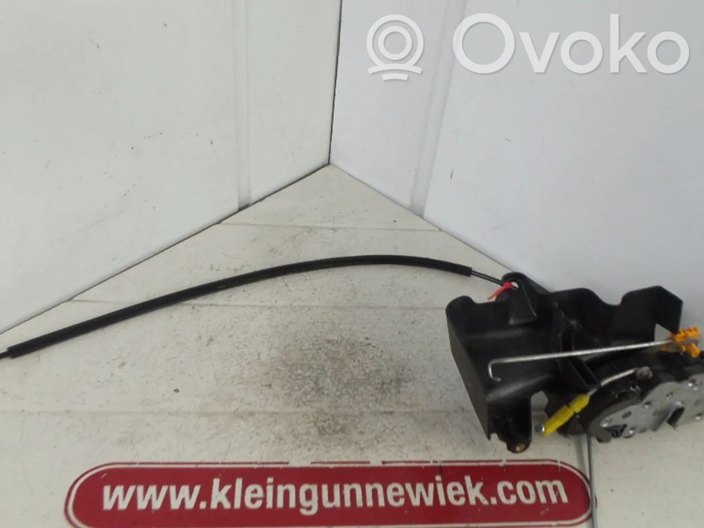 Opel Astra J Etuoven lukko 