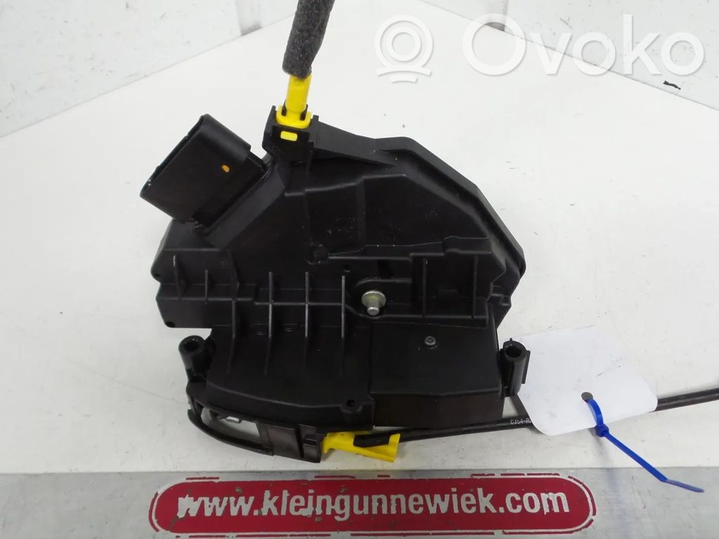Ford Kuga II Galinių durų spyna 