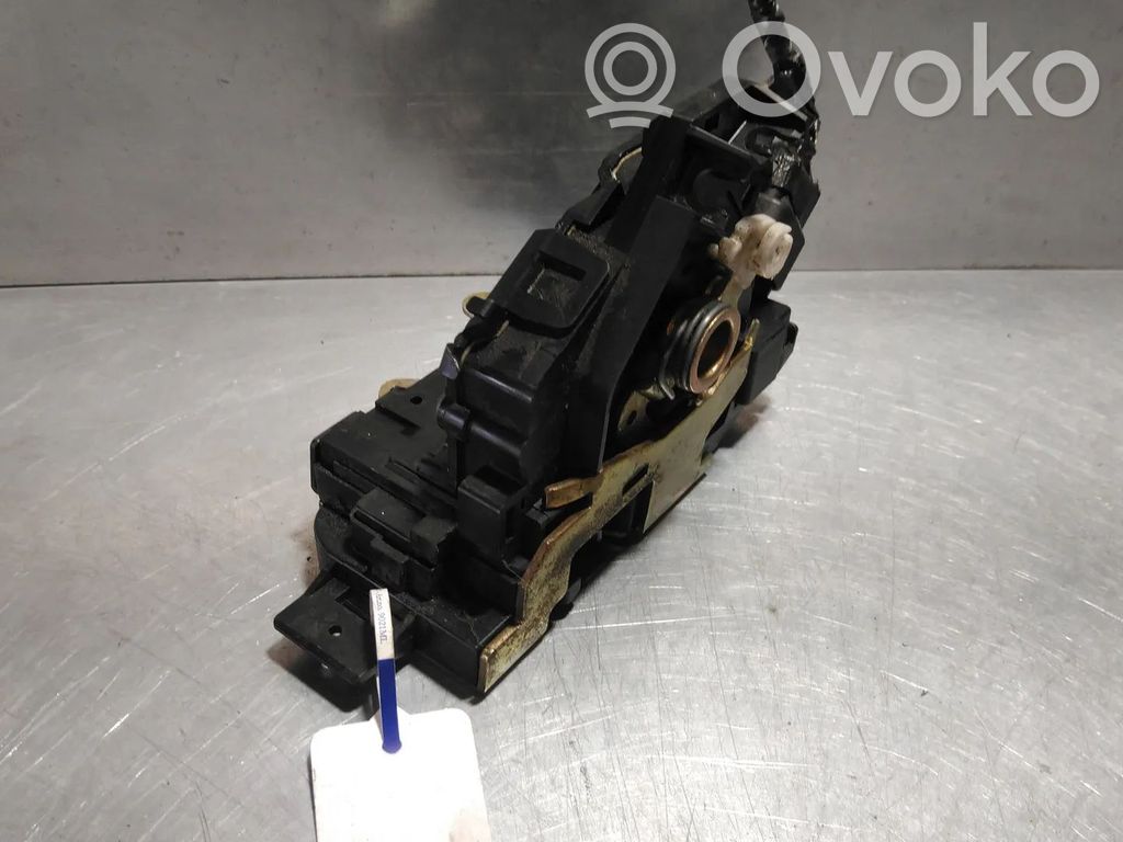 Ford Focus Front door lock 