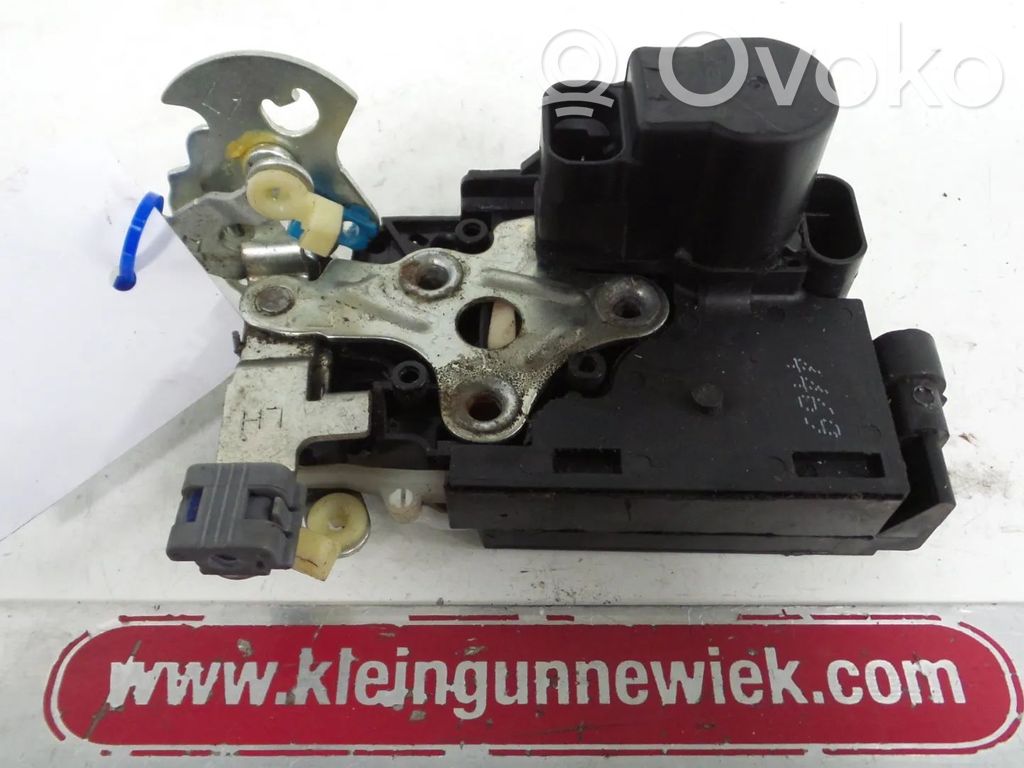 Opel Karl Front door lock 