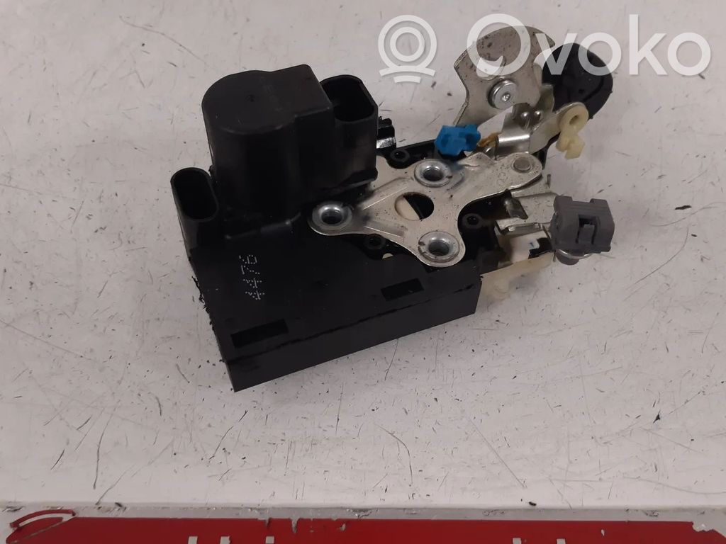 Opel Karl Rear door lock 