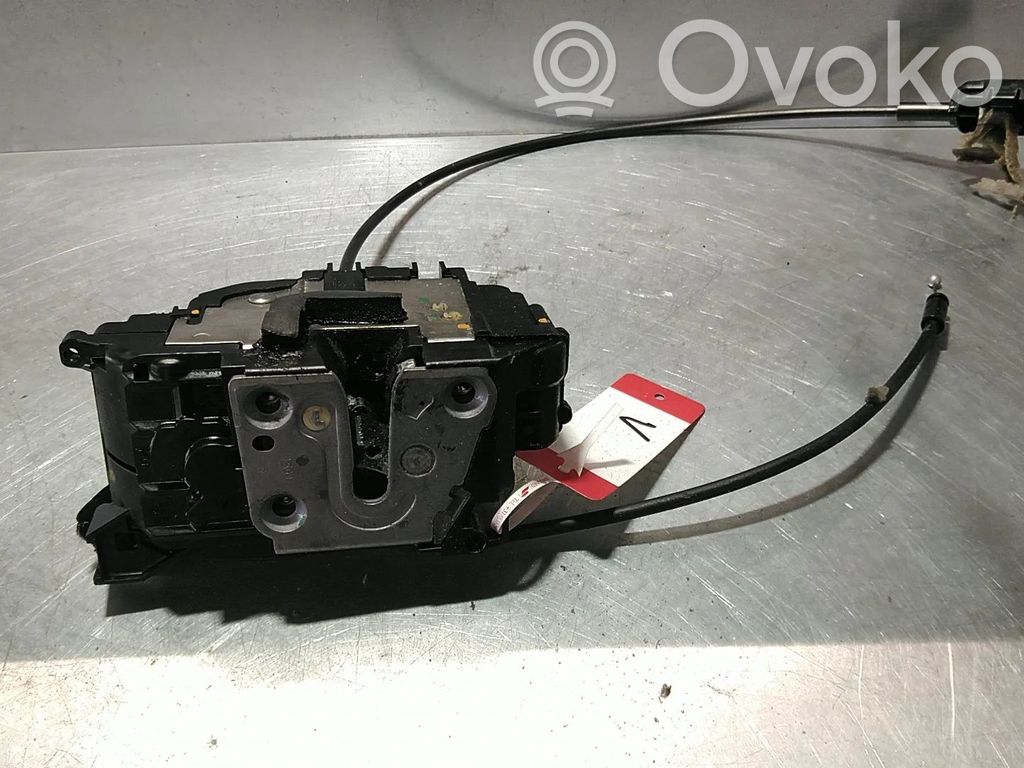 Renault Clio III Etuoven lukko 