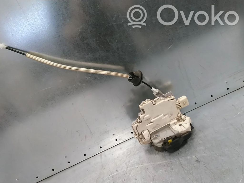 Audi A6 S6 C6 4F Etuoven lukko 