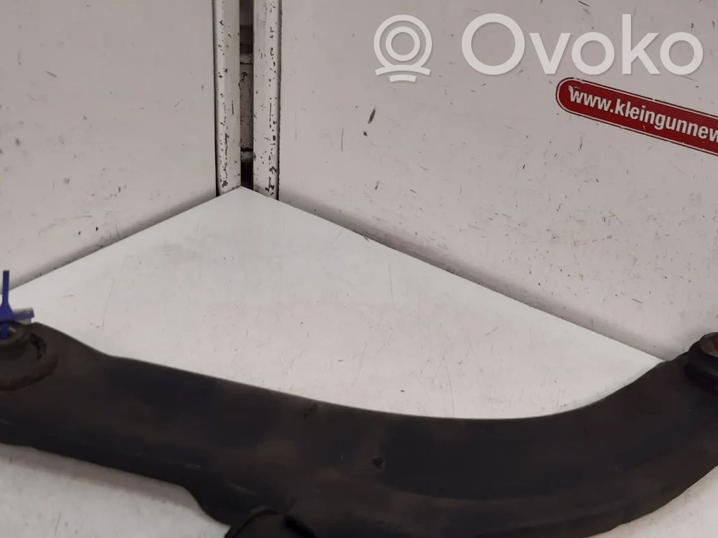 Renault Modus Рычаг 