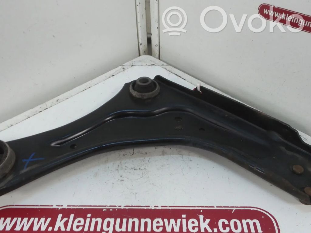 Renault Laguna III Dolny wahacz przedni 