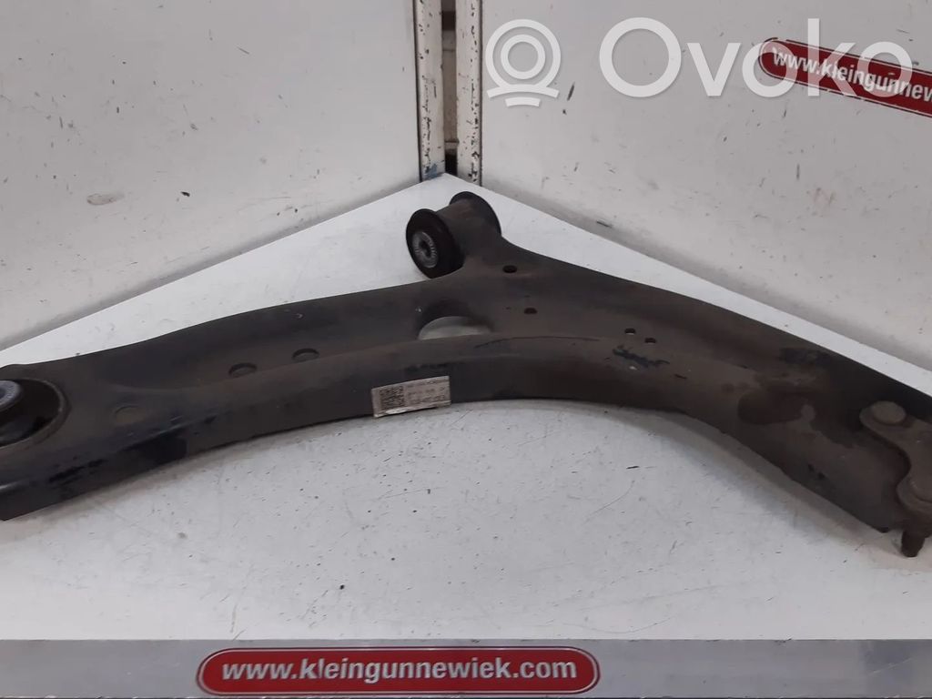 Volkswagen Golf VII Basculă inferioară față 