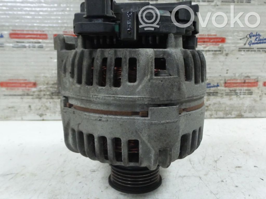 Opel Astra H Alternator 