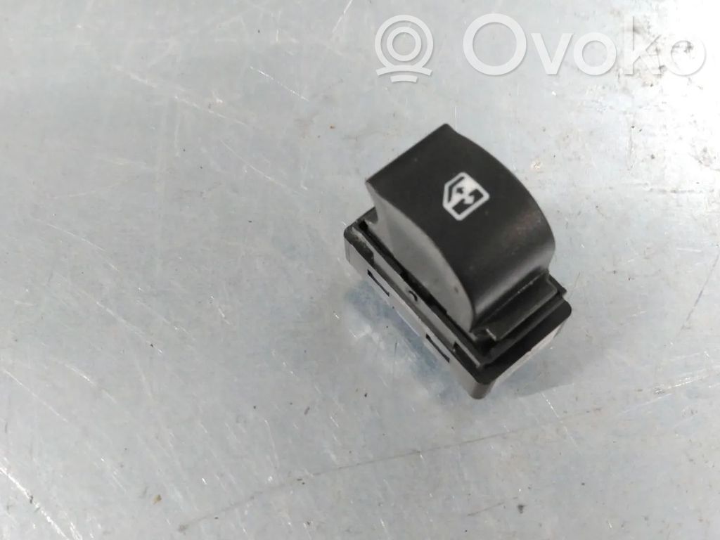 Electric window control switch   7354612800,10712,30170239