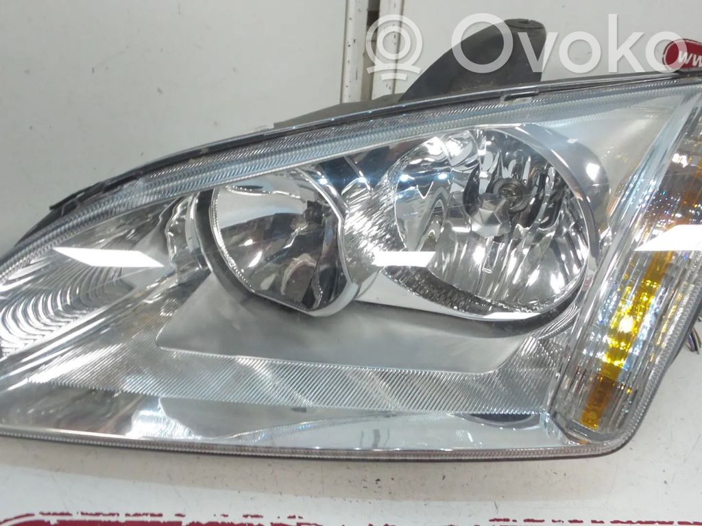 Ford Focus Headlight/headlamp 