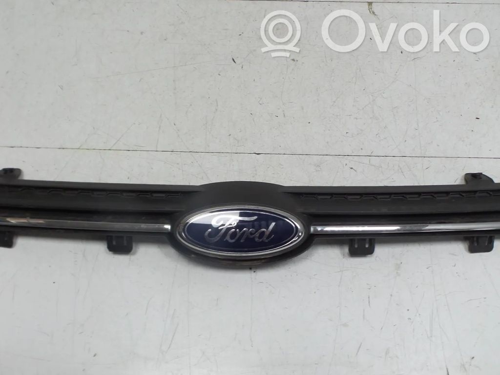 Ford Ecosport Etupuskurin ylempi jäähdytinsäleikkö 