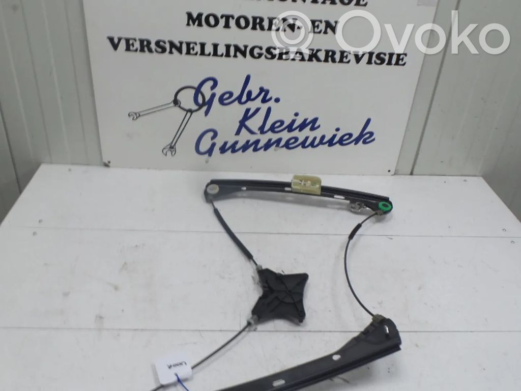 Volkswagen PASSAT B8 Macara geam față fără motor 