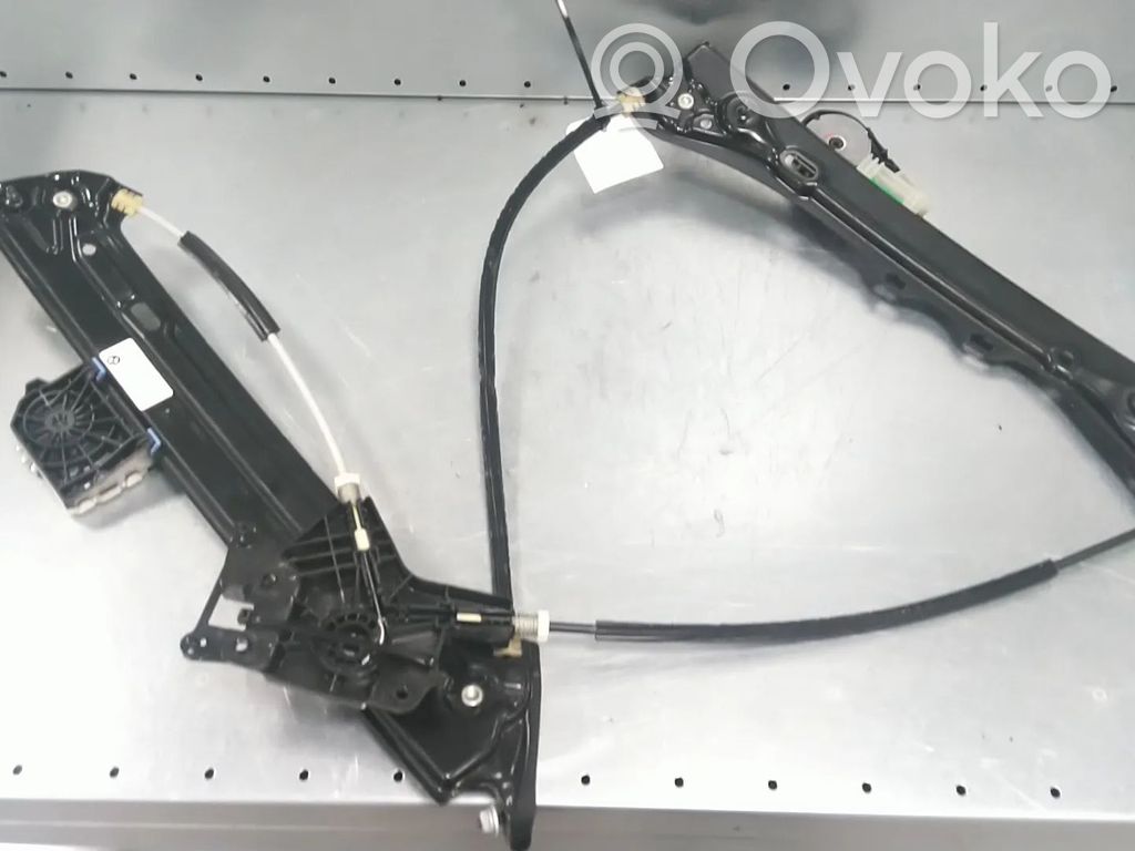 BMW 2 F22 F23 Mechanizm podnoszenia szyby przedniej bez silnika 