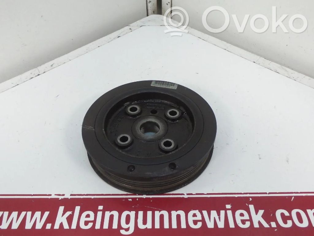 Volvo V70 Skriemulys alkūninio veleno 