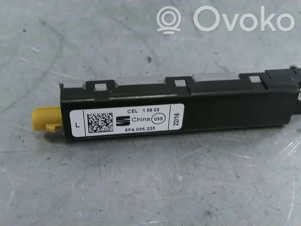 Seat Leon (5F) Radio antenna 