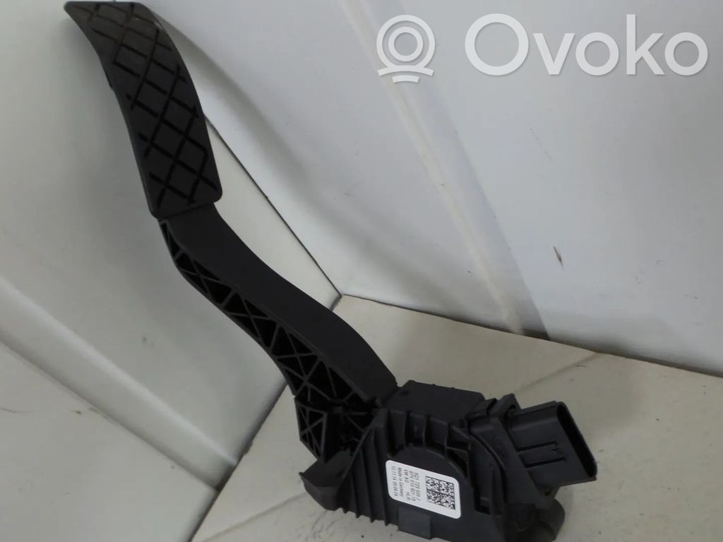 Volkswagen Touran III Czujnik położenia pedału gazu / przyspieszenia 