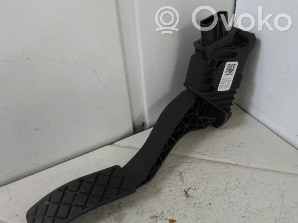 Volkswagen Tiguan Czujnik położenia pedału gazu / przyspieszenia 