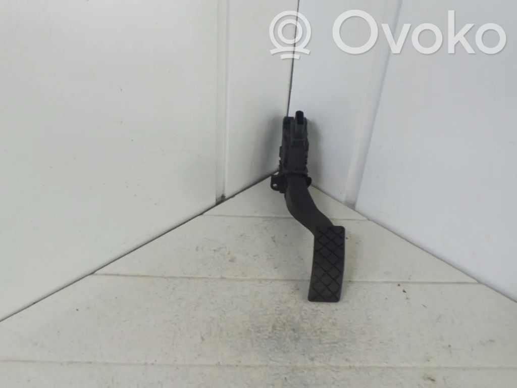 Volkswagen Golf VII Czujnik położenia pedału gazu / przyspieszenia 