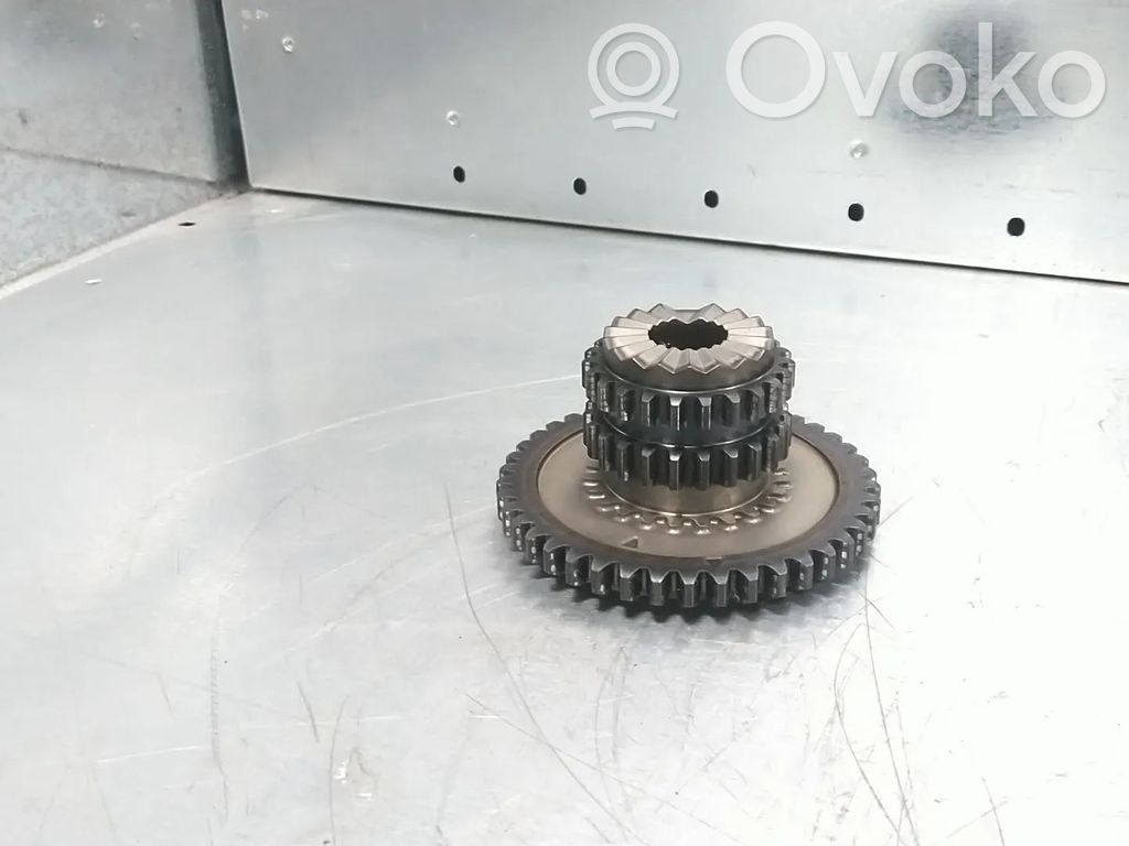 Volkswagen Polo VI Crankshaft gear 