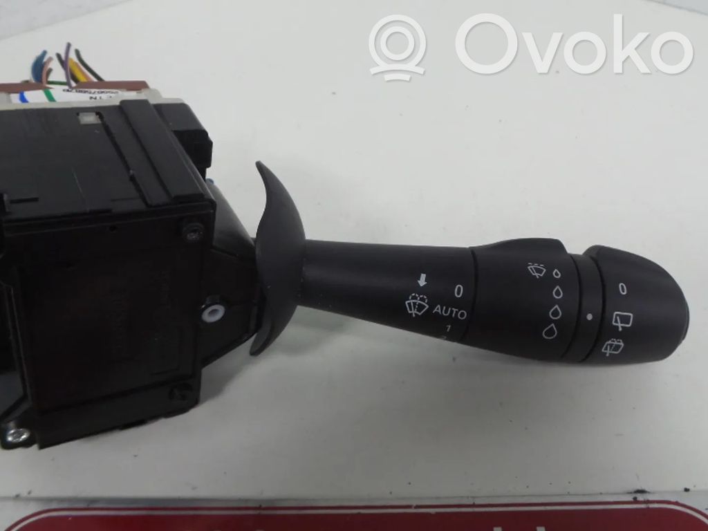 Renault Captur Wiper turn signal indicator stalk/switch 