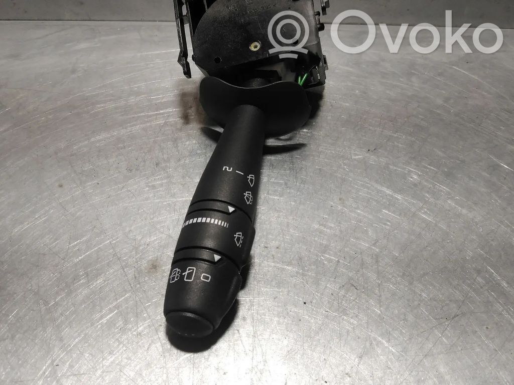 Renault Twingo II Wiper turn signal indicator stalk/switch 