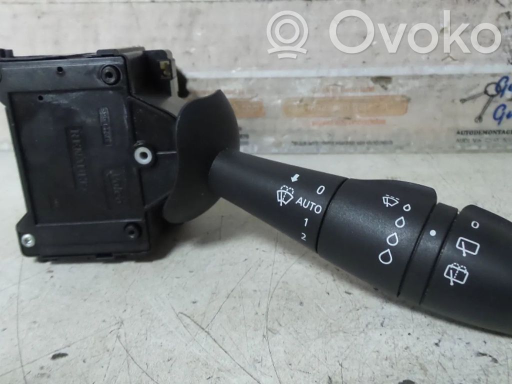 Renault Captur Wiper turn signal indicator stalk/switch 