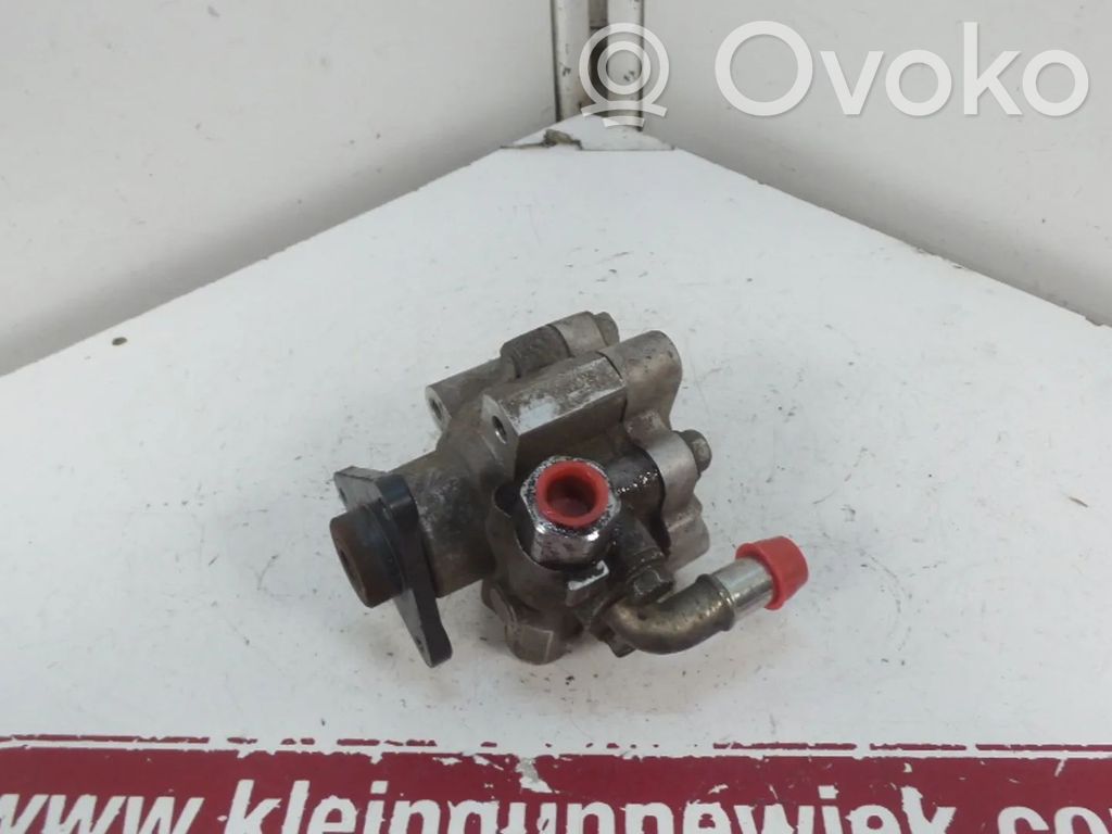 Ohjaustehostimen pumppu   8200763525