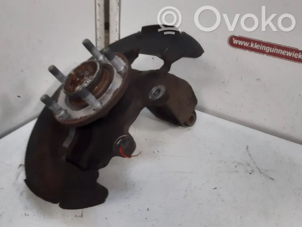 Volvo C30 Achsschenkel vorne 