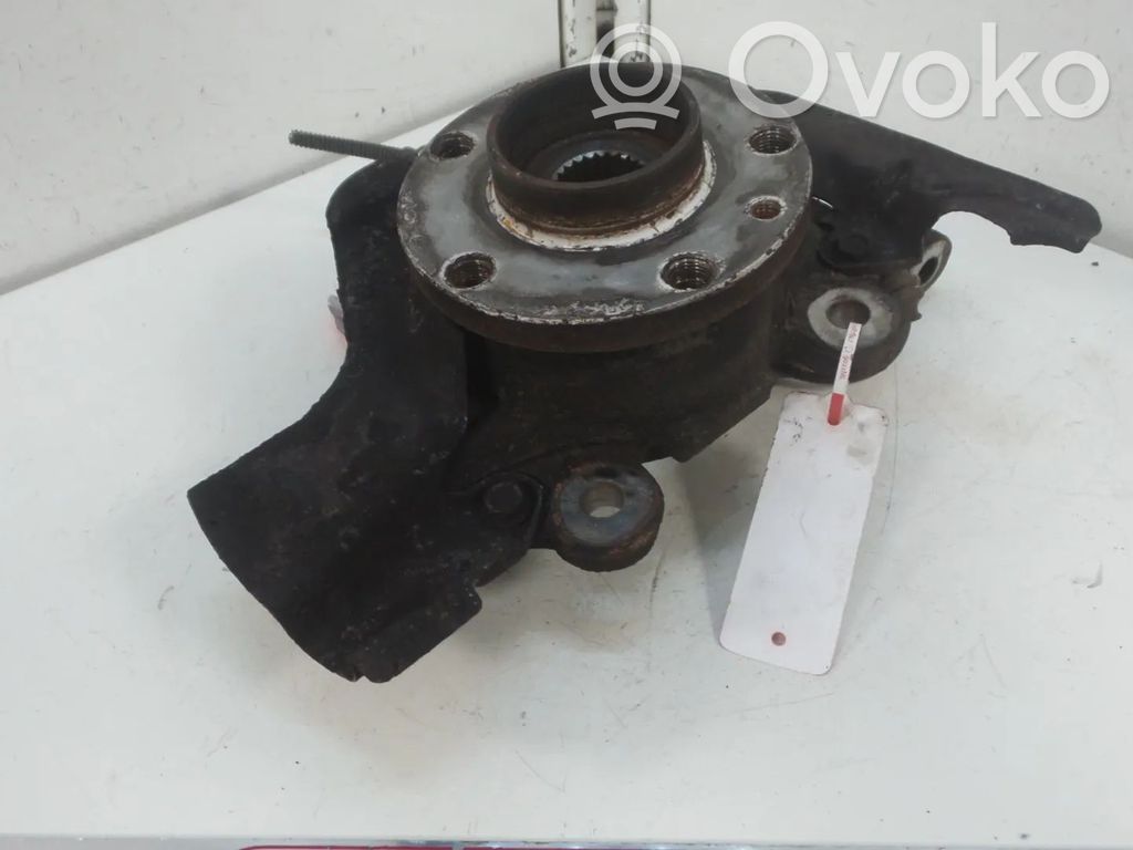 Opel Combo D Zwrotnica koła przedniego 