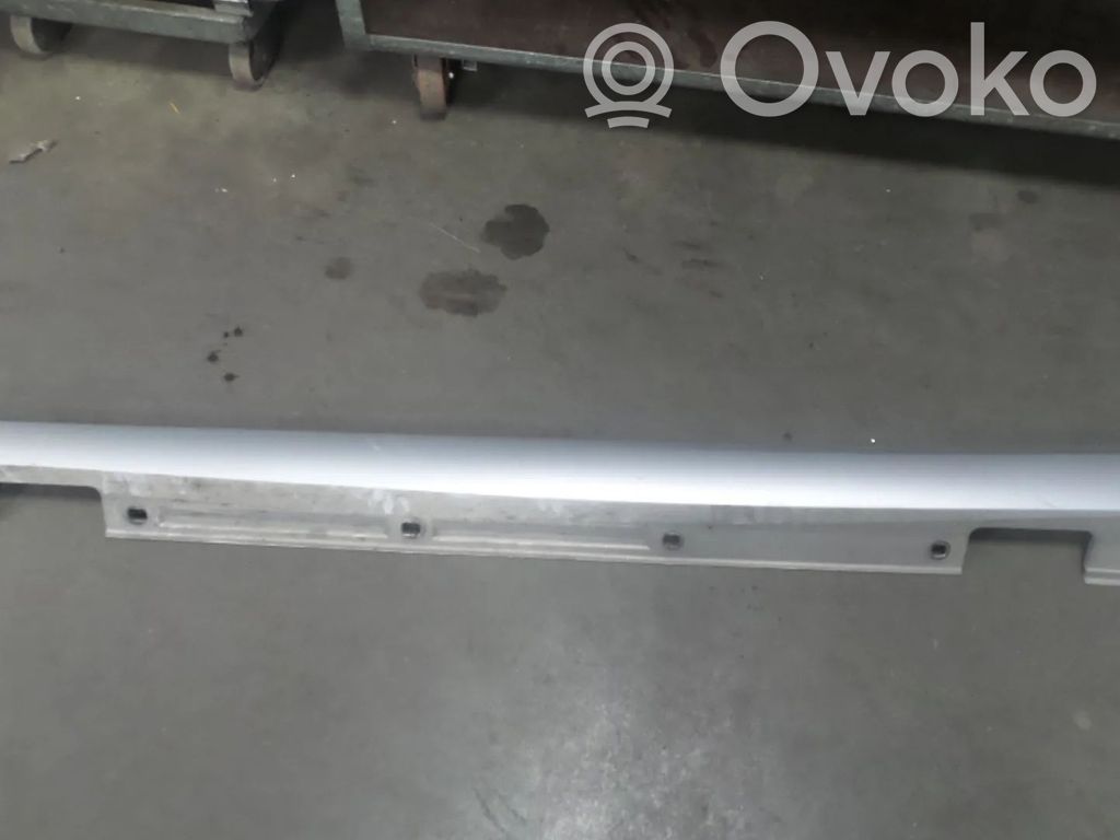 Volvo V70 Protección inferior lateral 