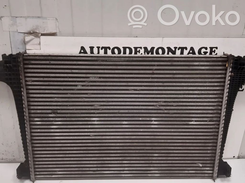 Audi Q7 4M Interkūlerio radiatorius 
