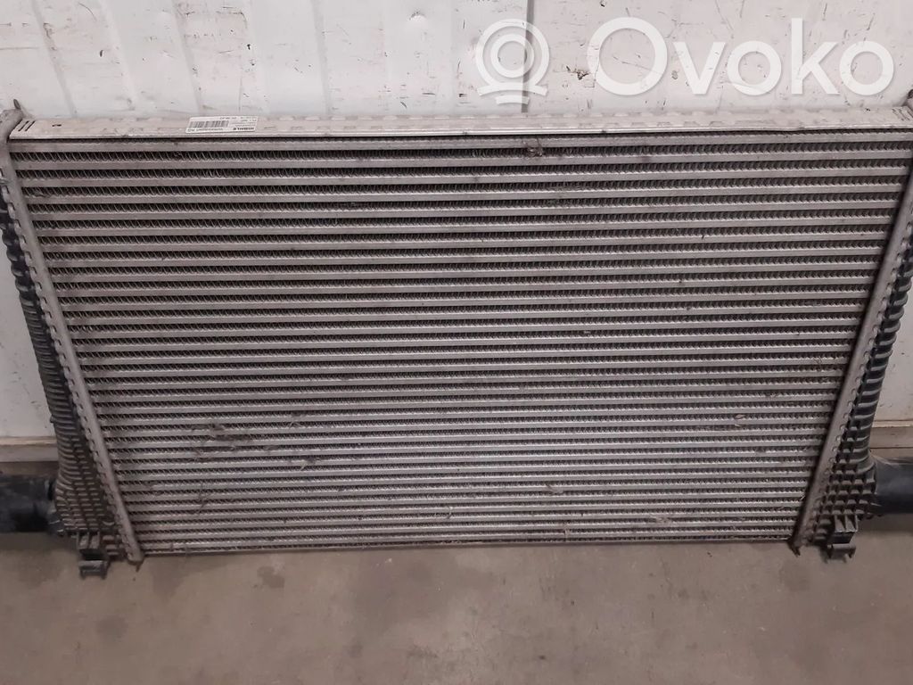 Audi Q7 4M Interkūlerio radiatorius 